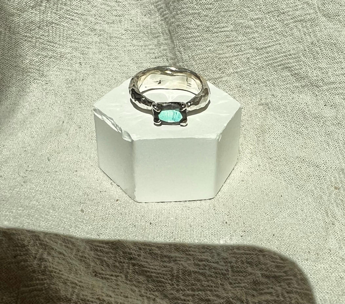 Labradorite Silver Ring – Handmade Organic Statement Ring | Textured Cliff Design