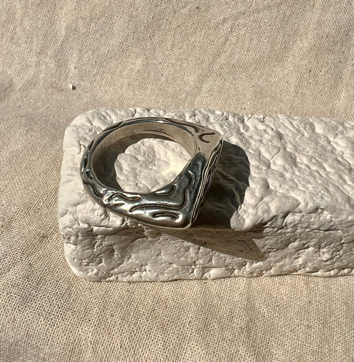 Chaotic Vortex Signet Ring