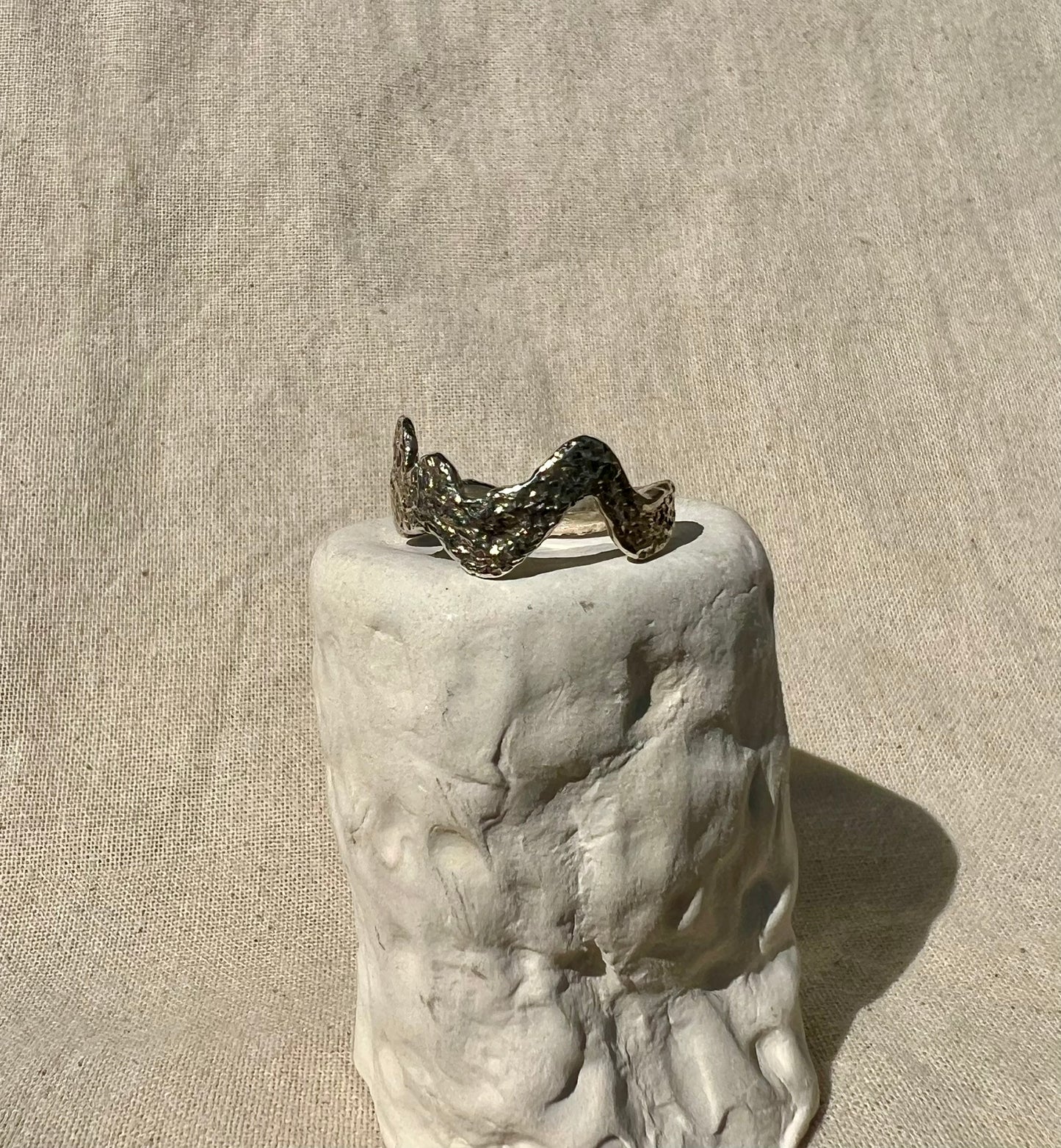 Textured Silver Band – Handmade Dune-Inspired Organic Ring | Unisex Minimalist Jewellery UK
